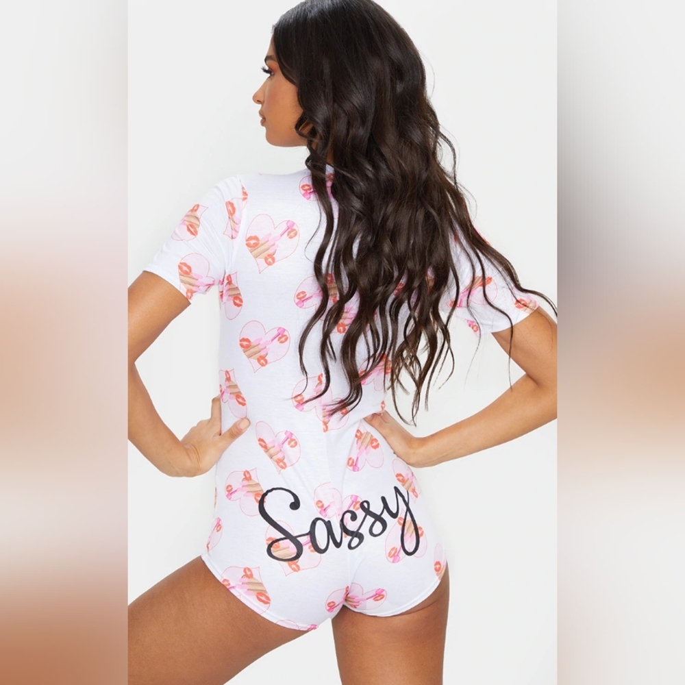 NEW! "Sassy" White and Pink Women's Sleepwear